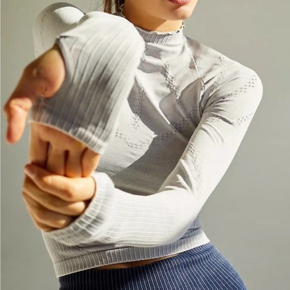 NWT Free People Movement Good Karma Ice Grey High Neck Layering Top - Picture 3 of 8